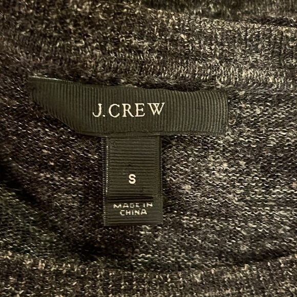 JCrew women’s tunic sweater.  Great condition - Picture 4 of 5